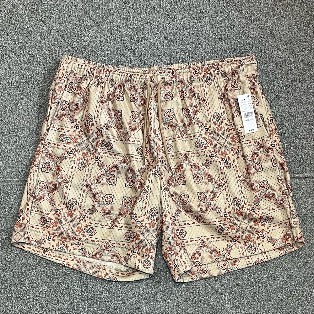 New PACSUN Volley Shorts Mens Size Medium Tan Paisley Drawstring Lined Athletic